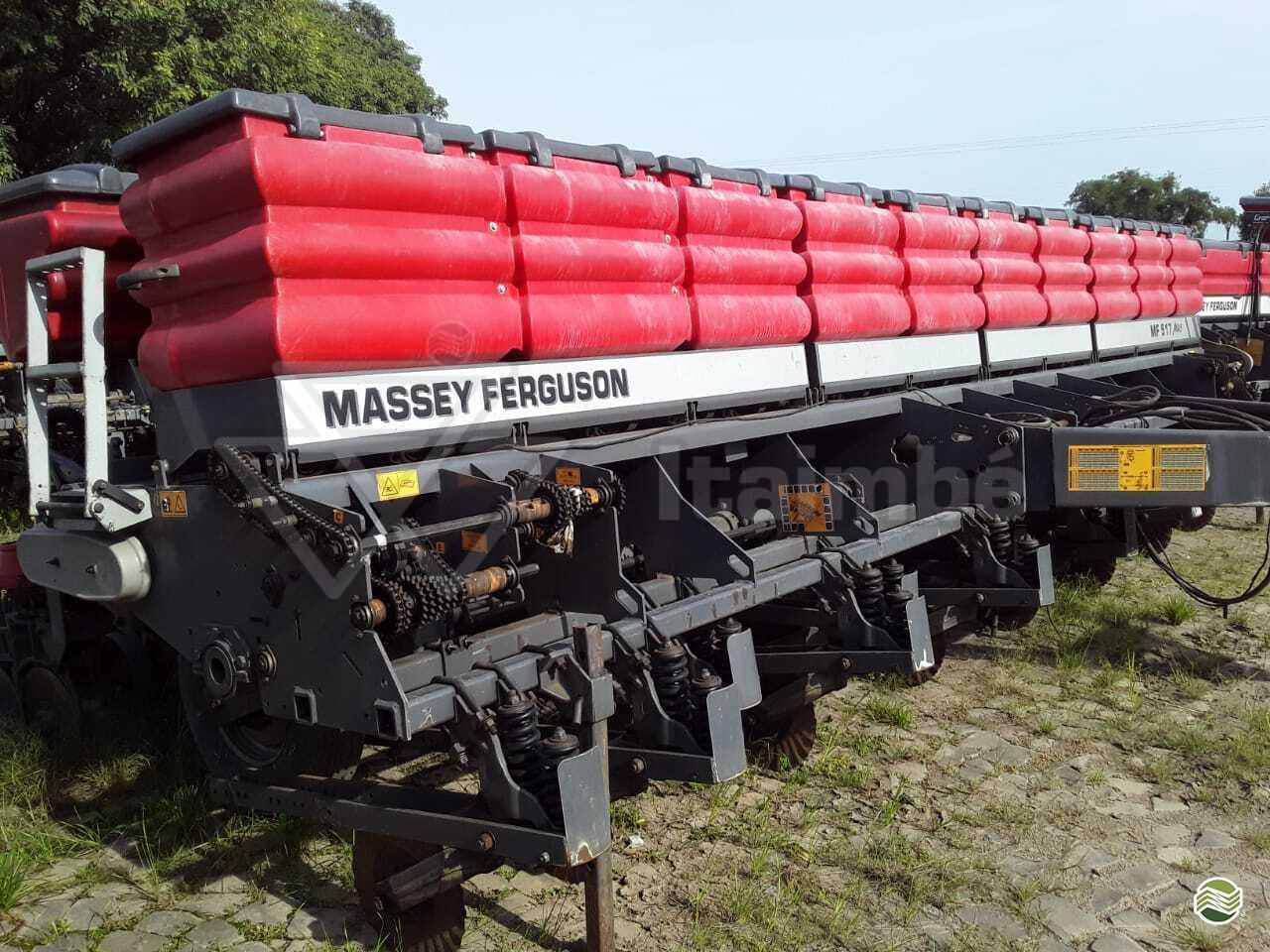 PLANTADEIRA MASSEY FERGUSON MF 517 Itaimbé Máquinas - Massey - Matriz SANTA MARIA RIO GRANDE DO SUL RS